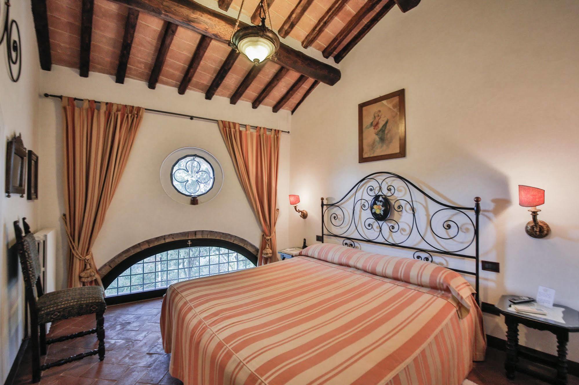 Castelletto Di Montebenichi Aparthotel Monte Benichi Exterior photo