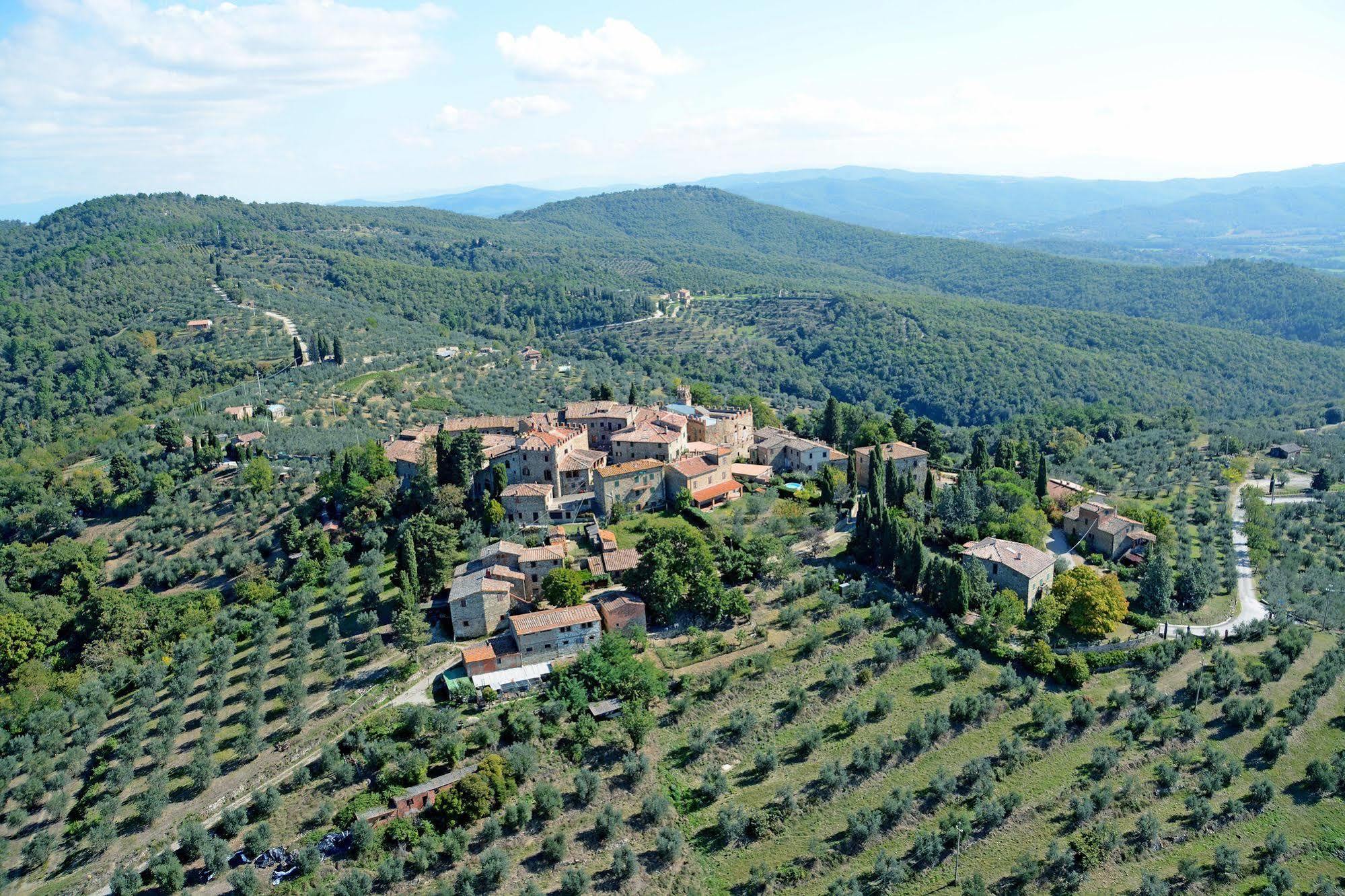 Castelletto Di Montebenichi Aparthotel Monte Benichi Exterior photo
